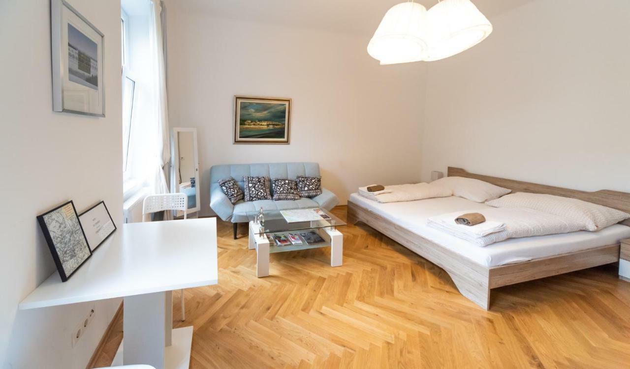 Apartamento Prater Studio Next Fair, Un, Wu And City Center Viena Exterior foto